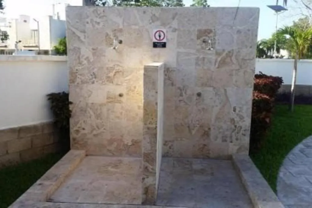 Great Cheerful 2 Bedroom House With Pool And Spa Playa del Carmen Hébergement de vacances